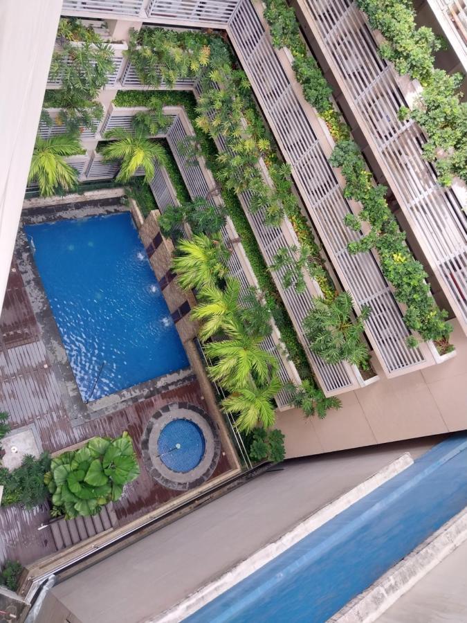 Alps At 150 Newport Blvd Condominum Near T3 Pasay Exteriör bild